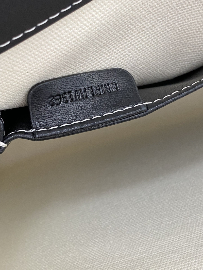 Bv*b*rry satchel bags